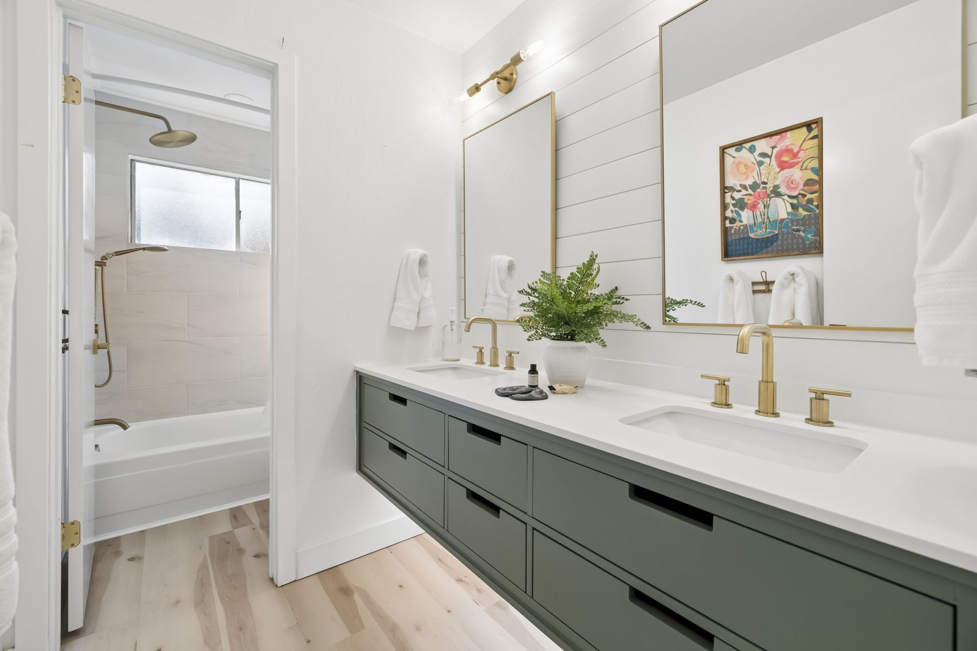 Bathroom Stone Basin Vanity